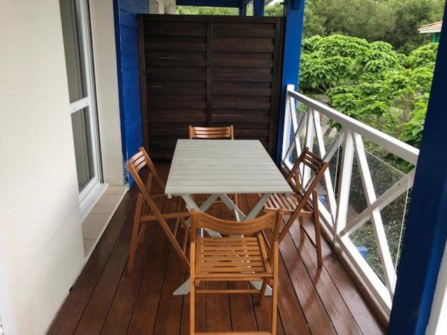 Lillot Green Appartement 2 Chambres Сангине Екстериор снимка